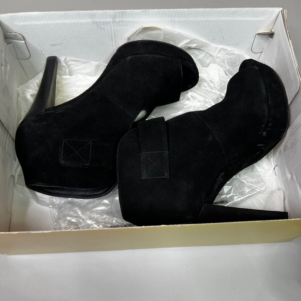 MICHAEL KORS DEVENPORT BOOTIE SUEDE